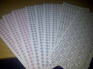 sticker-segel-pecah-telor
